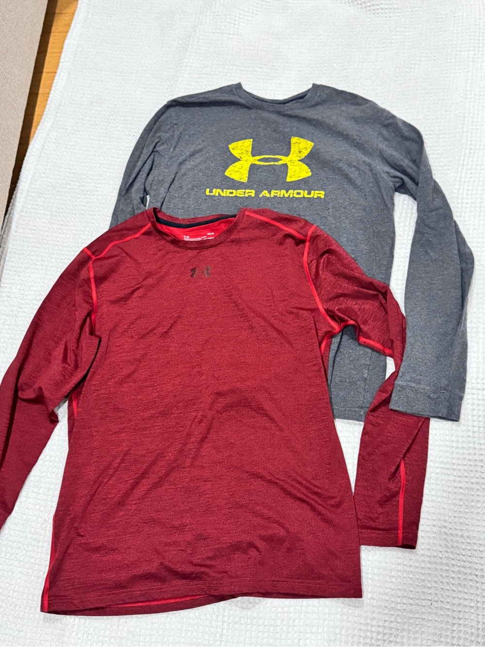 Under Armour Men’s Long Sleeve Crew Neck Tees in Red and Gray
